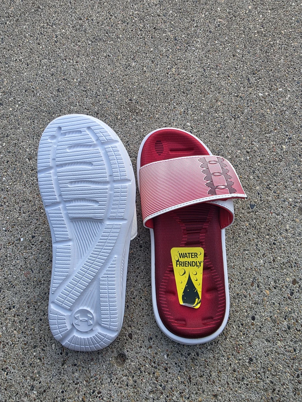 Under Armour Kids' Red Slide Sandals Comfortable Slip-On Youth Boys 4Y